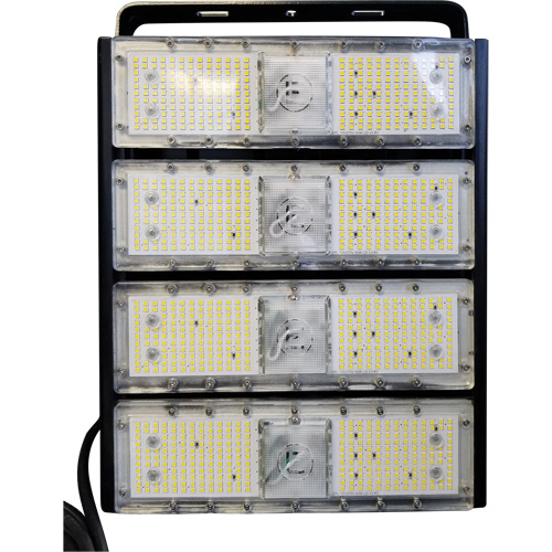T&ecirc;te de lampe, DEL, 200 W, 30000 lumens, Boîtier en Aluminium Superchem Industries