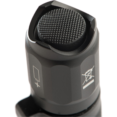 Lampe de poche tactique de s&eacute;rie 7000, DEL, 774 lumens, Piles CR123 Superchem Industries