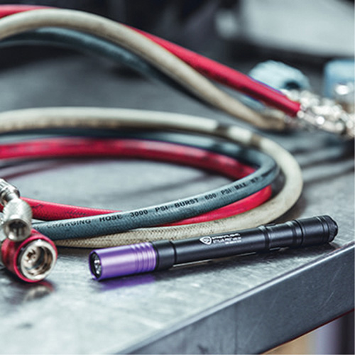 Lampe stylo UV avec port de recharge micro USB Stylus Pro, DEL, Corps en Aluminium, piles Rechargeable, Compris Superchem Industries