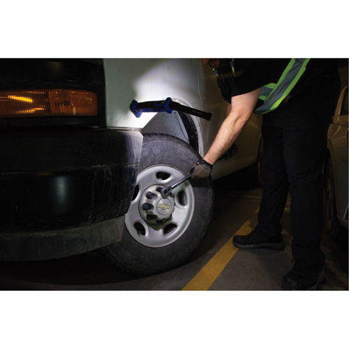 Baladeuse pliante/torsad&eacute;e, Magn&eacute;tique, Rechargeable, 350 lumens Superchem Industries