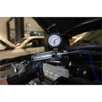 Pompe &agrave; vide/pression Silverline Superchem Industries