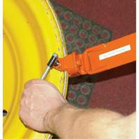 Mainteneur de talon pour pneus agricoles Superchem Industries