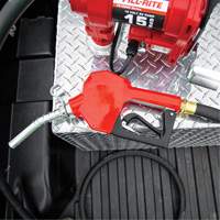Pistolet de distribution automatique rouge pour essence Superchem Industries