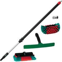 Ensemble d'outils de la s&eacute;rie Transport pour le nettoyage de l'ext&eacute;rieur de v&eacute;hicule de livraison Superchem Industries