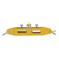 Poutre de levage pour chariot &eacute;l&eacute;vateur, Ouverture des fourches 7" x 2-1/2" Superchem Industries