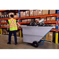 Chariot basculeur en acier, Poly&eacute;thyl&egrave;ne, 1,1 vg³, Capacit&eacute; de charge de 1250 lb Superchem Industries
