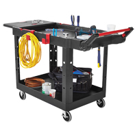 Chariot utilitaire robuste et polyvalent, 2 tiers, 17-3/4" x 36" x 46-1/5", Capacit&eacute; 500 lb Superchem Industries
