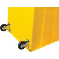 Escabeau industriel, 4 marches, 44" x 22-1/4" x Hauteur 65-1/8" Superchem Industries