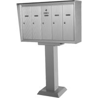 Boîtes aux lettres plateforme unique, Fixation Socle, 16" x 5-1/2", 3 portes, Aluminium Superchem Industries