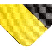 Tapis ondul&eacute; pour tableau de contr&ocirc;le no 702, 3' la x 10' lo, 1/4" &eacute;paisseur, Noir/Jaune, PVC Superchem Industries