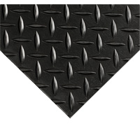 Tapis Diamond-Plate pour tableau de contr&ocirc;le no 701, 2' la x 10' lo, 1/4" &eacute;paisseur, Noir, PVC Superchem Industries