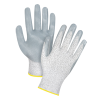 Gants haute performance r&eacute;sistants &agrave; la coupe, Taille 2T-Grand/11, Calibre 13, Rev&ecirc;tement Nitrile, Enveloppe en PEHP, ANSI/ISEA 105 niveau 4/EN 388 niveau 5 Superchem Industries