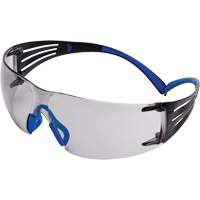 Lunettes de s&eacute;curit&eacute; SecureFit s&eacute;rie 400, Lentille Int&eacute;rieur/ext&eacute;rieur, Antibu&eacute;e/Anti-&eacute;gratignures, ANSI Z87+/R&eacute;pond ou surpasse la norme CSA Z94.3 Superchem Industries