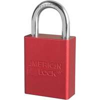Cadenas de s&eacute;curit&eacute; American Lock, Rouge, Cl&eacute;s diff&eacute;rentes, Aluminium, Largeur de 1-1/2" Superchem Industries