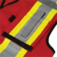 6678 Veste d'arpenteur antimicrobienne haute visibilit&eacute; avec dos en maille, Rouge, Petit, Polyester Superchem Industries