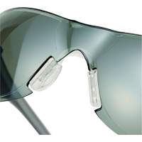 Lunettes de s&eacute;curit&eacute; Adapt Lite, Lentille Int&eacute;rieur/ext&eacute;rieur, Antibu&eacute;e/Anti-&eacute;gratignures, ANSI Z87+/R&eacute;pond ou surpasse la norme CSA Z94.3 Superchem Industries