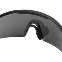 Lunettes de s&eacute;curit&eacute; enveloppantes, Lentille Noir, Anti-&eacute;gratignures, ANSI Z87+/R&eacute;pond ou surpasse la norme CSA Z94.3 Superchem Industries