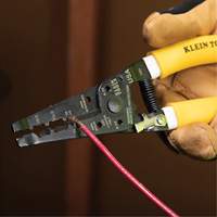 Pince &agrave; d&eacute;nuder/coupe-c&acirc;bles double NM Klein-Kurve&reg;, 8" Superchem Industries