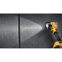 Lampe de travail Max, DEL, 110 lumens, 11 hres de fonctionnement, Bloc-pile Rechargeable, Plastique Superchem Industries