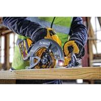 Ensemble scie circulaire sans fil Flexvolt Max** avec frein &eacute;lectrique, 7-1/4", 60 V Superchem Industries