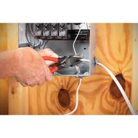 Pince &agrave; poign&eacute;e tremp&eacute;e de monteur de ligne pour ruban de tirage Superchem Industries