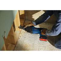 Scie alternative avec poign&eacute;e en D (outil seulement), 18 V, Lithium-ion Bloc-pile, 2700 coups/min Superchem Industries