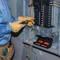 Jeu de tournevis isol&eacute;s interchangeable 8-en-1, 1000 V, 7 M Superchem Industries
