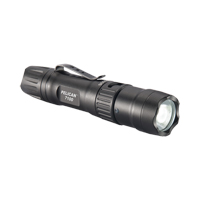 Lampe de poche tactique 7100, DEL, 695 lumens, Piles AA Superchem Industries