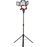 Lampe de travail &agrave; DEL professionnelle &agrave; panneaux pliants lumens sans fil 18V sur tr&eacute;pied, DEL, 3600 lumens Superchem Industries